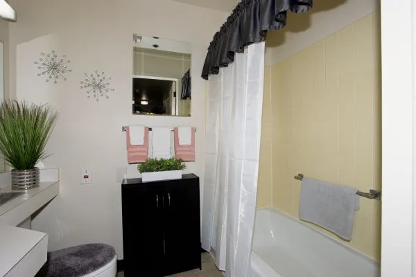 Stilwell Manor Bathroom