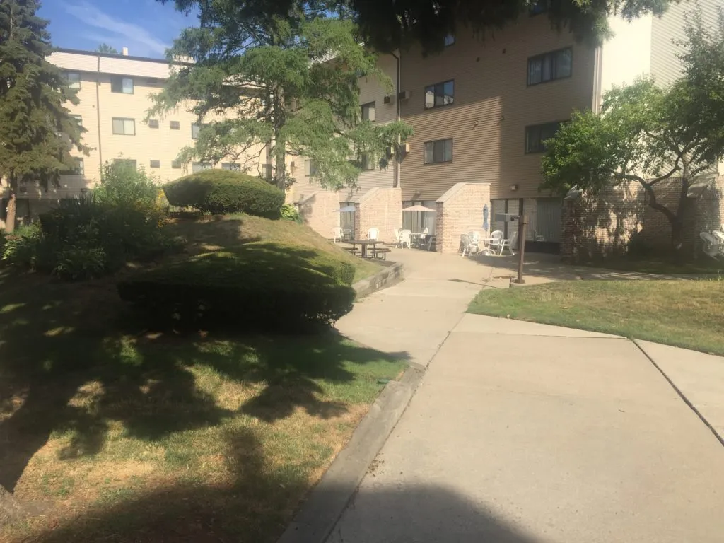 Stilwell Manor Courtyard