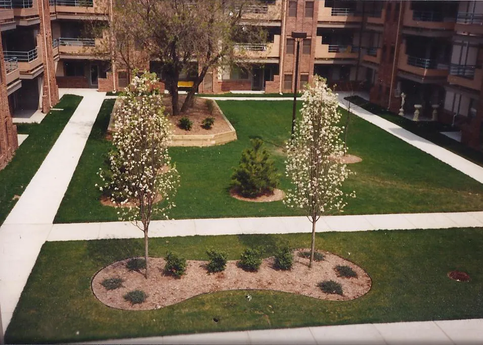 Joseph Coach Manor Outside Courtyard